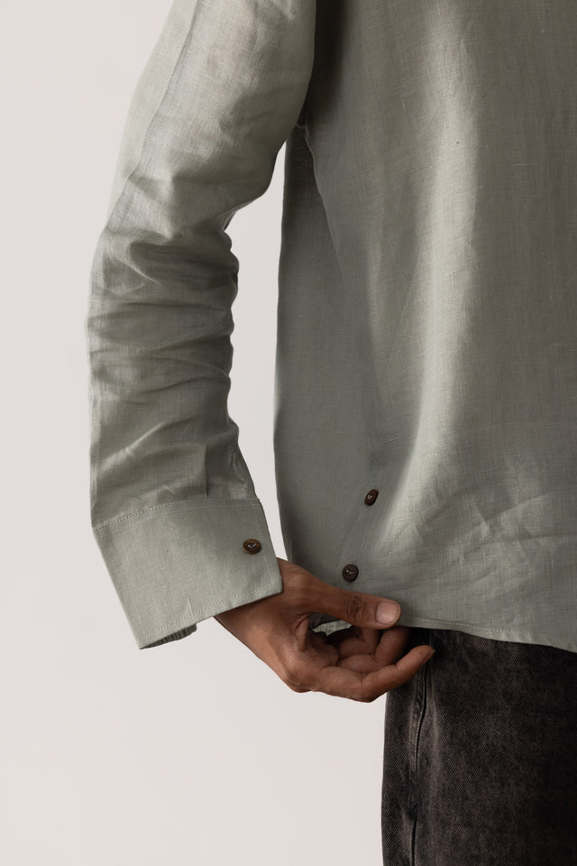 Oversized Linen Shirt in Pista