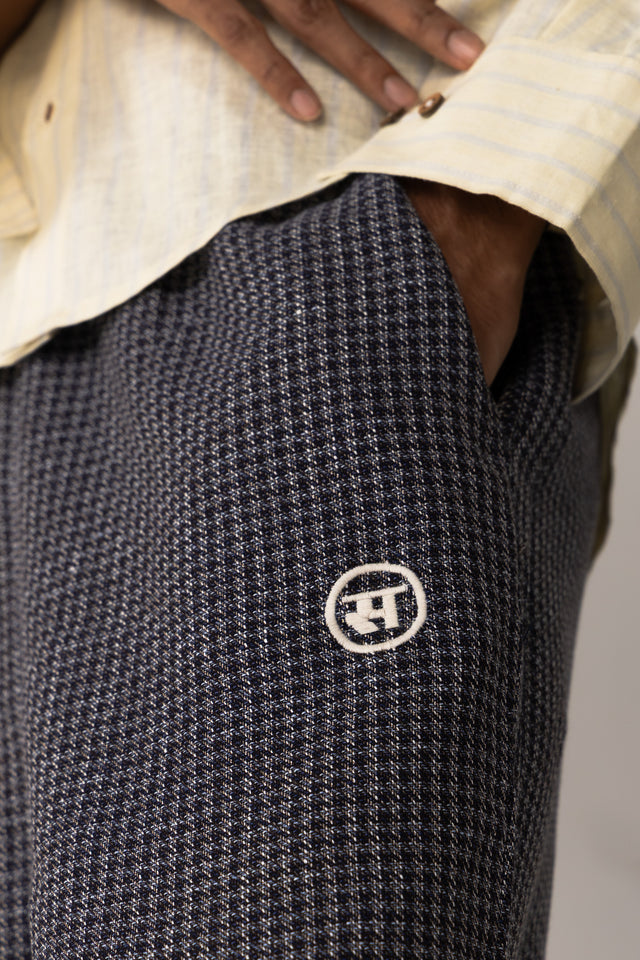 Jacquard-Woven Pants in Blue Houndstooth (5 of 5)