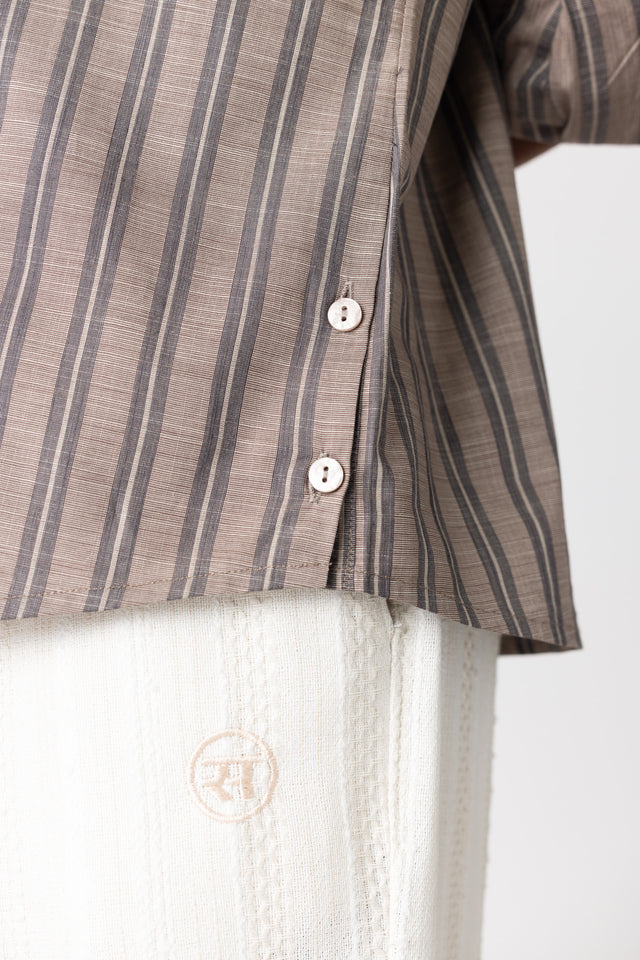 Double Collar Shirt in Brown