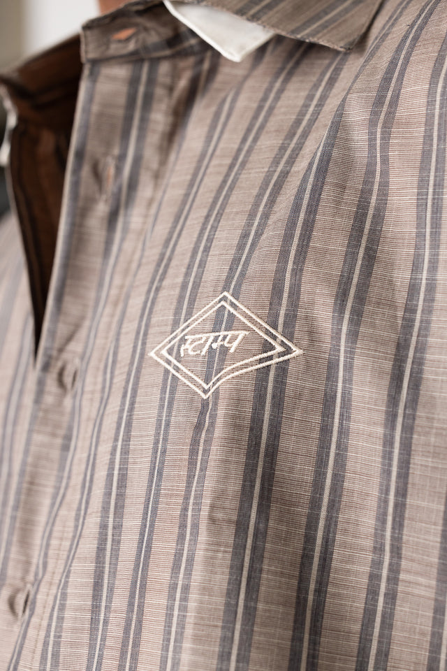 Double Collar Shirt in Brown