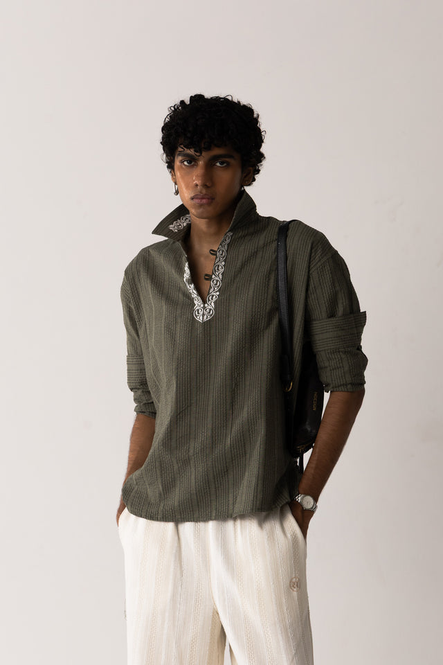 Kurta Shirt in Textured Green (5 of 5)
